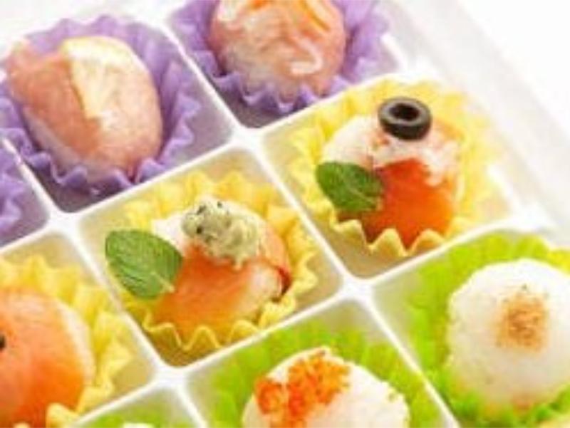 創作手毬ずし９種盛り