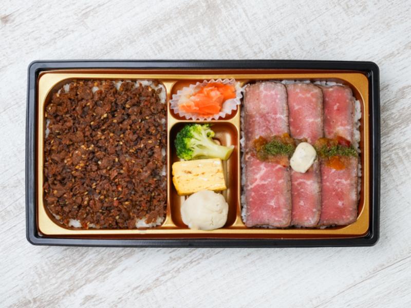 牛タンしぐれ煮と黒トリュフ香る厳選牛ローストビーフ弁当