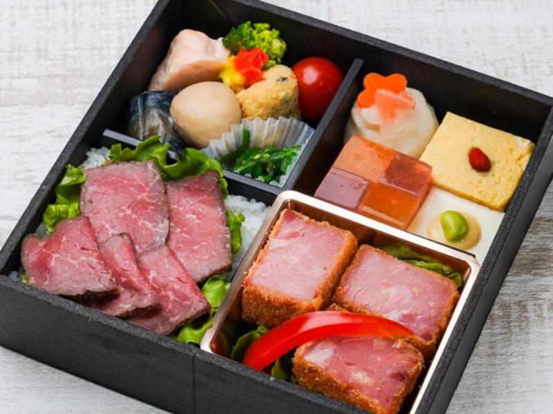 〜厚切りハムカツ〜和惣菜の牛ロースト重弁当