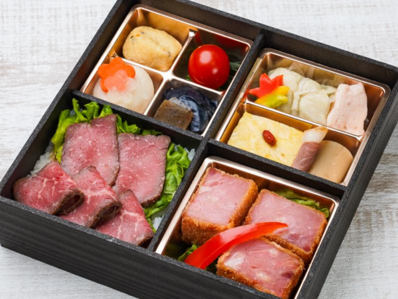 〜厚切りハムカツ〜牛ロースト重とこだわり和惣菜 御膳