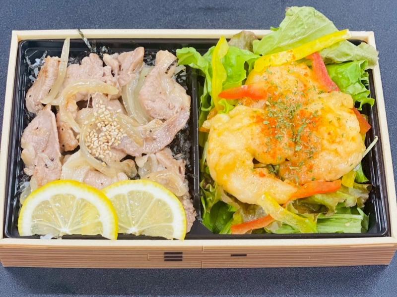 豚塩焼肉重＆エビマヨサラダお弁当