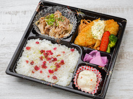 豚の生姜焼き＆白身フライタルタルソース弁当