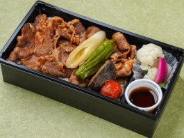 厳選牛トマトすき焼き重