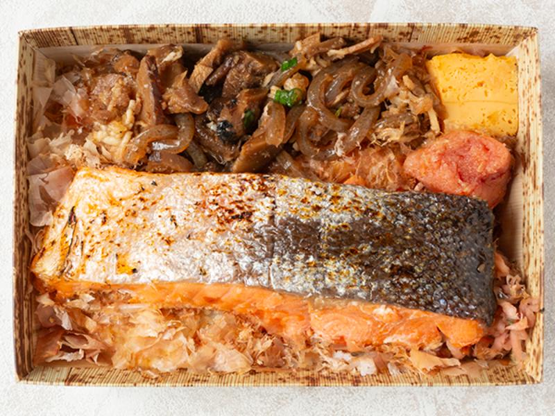 銀鮭と牛しぐれ煮　武士弁（白米）