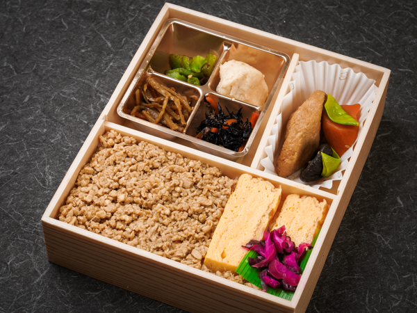 鶏そぼろ弁当