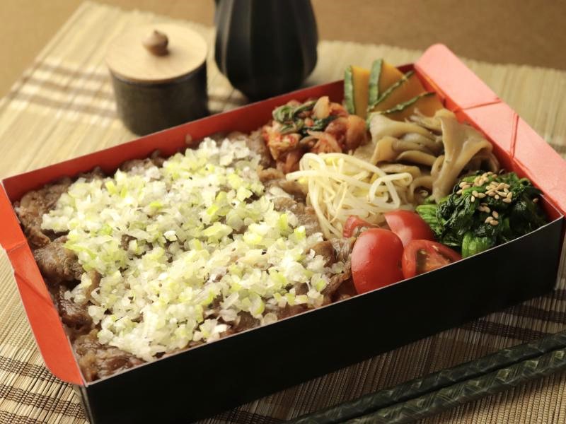 塩ダレ牛カルビ飯