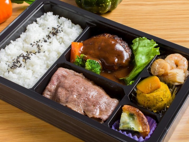 ハンバーグ　常陸牛すき焼き