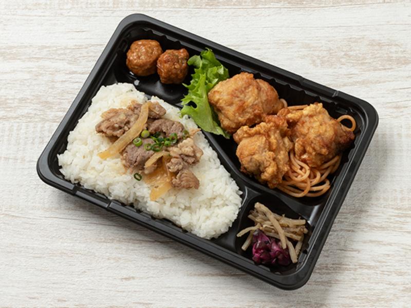 【牛焼肉のせ】鶏モモのから揚げ弁当