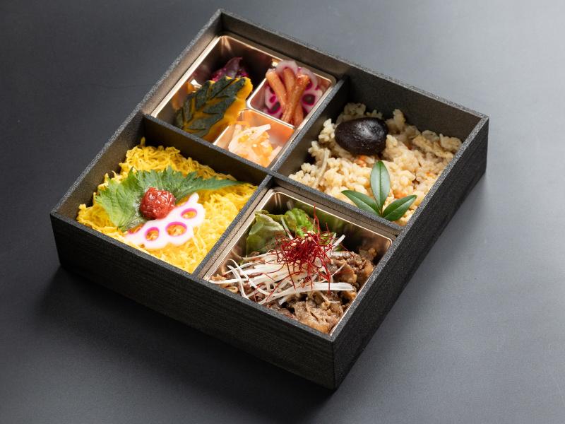 -雅-厳選黒毛和牛焼肉幕の内弁当（油淋鶏風）