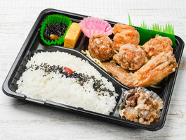 デラックス唐揚げ弁当
