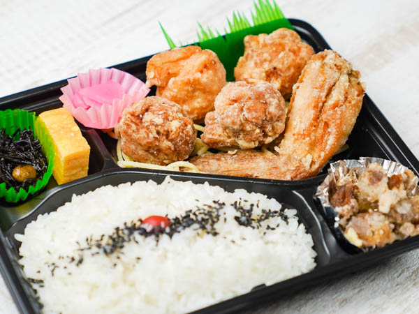 デラックス唐揚げ弁当
