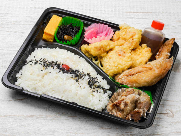 デラックスとり天弁当