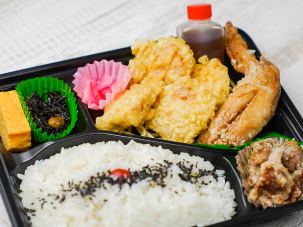 デラックスとり天弁当