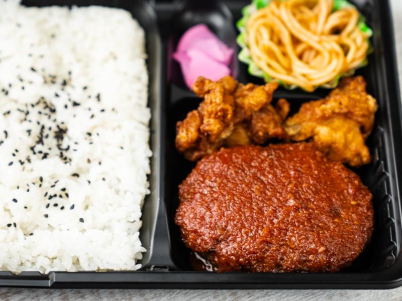 トマトソースのハンバーグ弁当