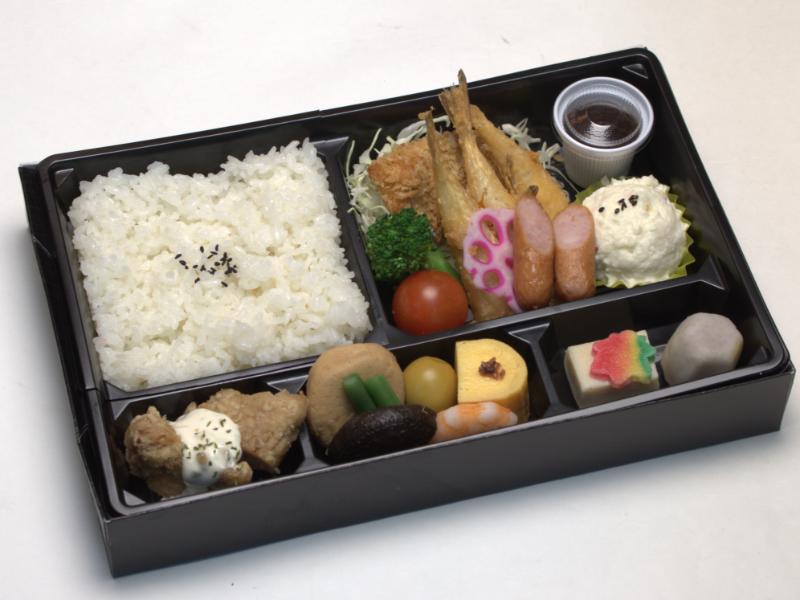 マグロかつとフグ唐揚げ弁当