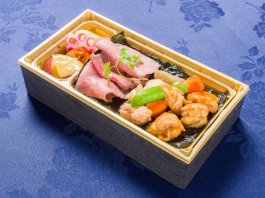 【280mlペット茶付き】特選牛ローストビーフの高級海苔【弁当】