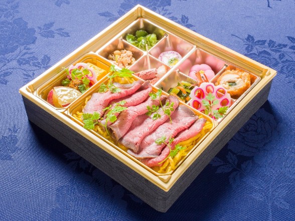 【280mlペット茶付き】特選牛ローストビーフの肉チラシ寿司と11種の副菜【幕ノ内弁当】