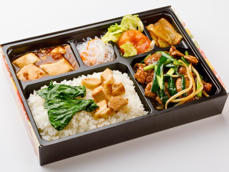 ニラレバと麻婆豆腐とエビチリ弁当