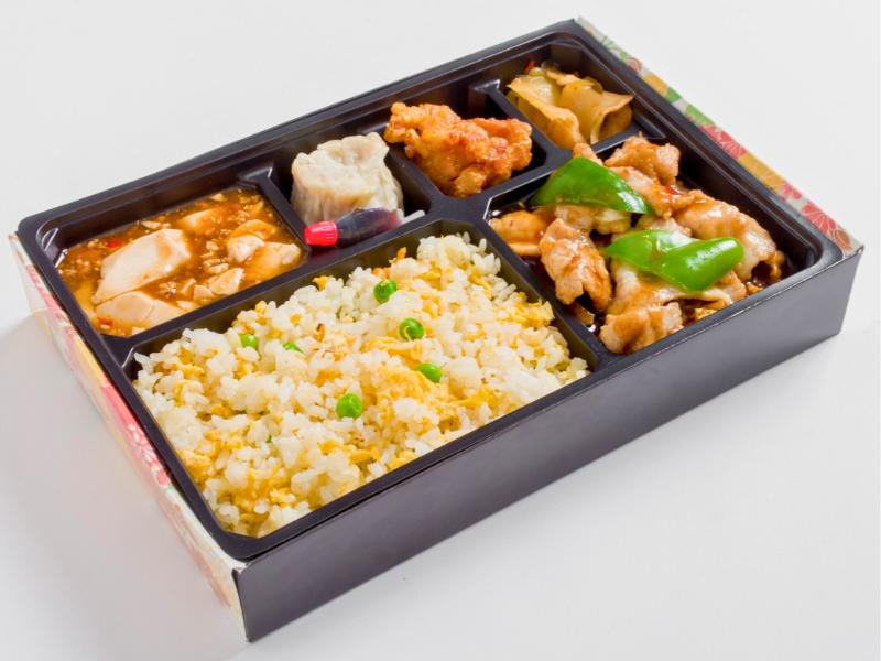 回鍋肉と麻婆豆腐弁当〜黒豚焼売と唐揚げ添え〜