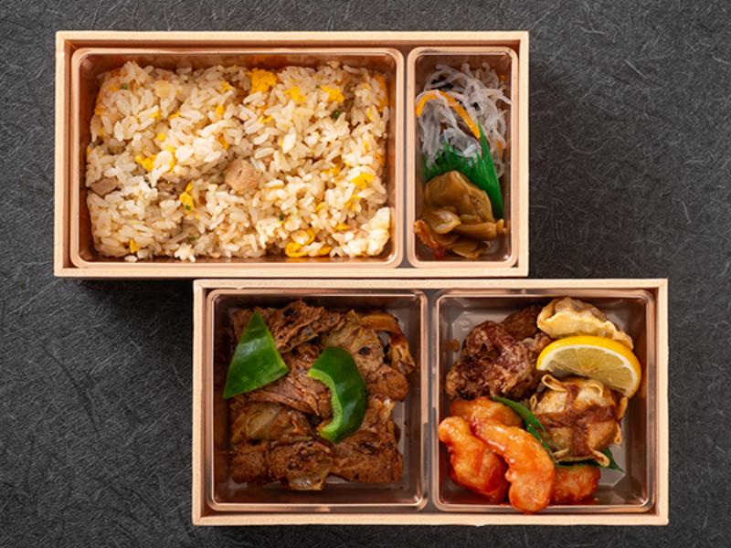 回鍋肉と海老チリとチャーハンの豪華二段弁当