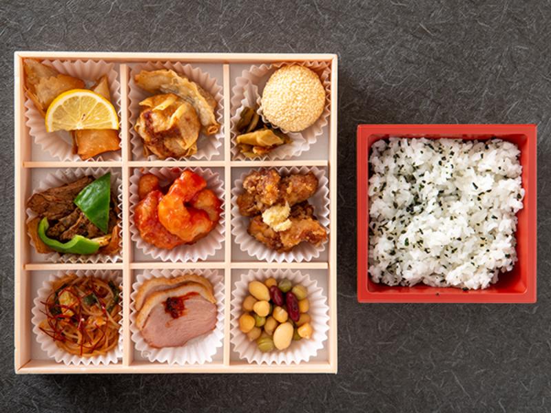 四川風中華幕内とわかめご飯