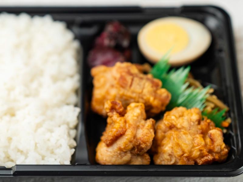 店長が揚げた鶏の唐揚げ弁当