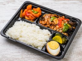 【イイ値！】回鍋肉＆白身魚甘酢ソース弁当