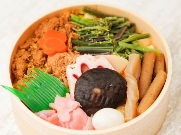 名古屋コーチンわっぱめし