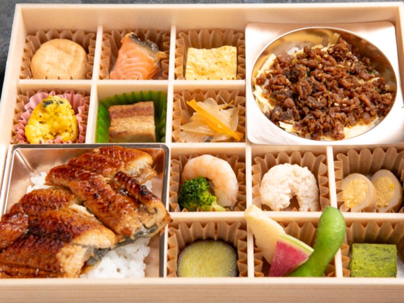 うな牛たんそぼろ弁当